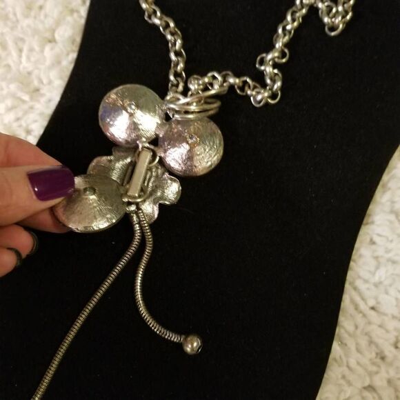Chunky Silver Rhinestone Flower Necklace - Picture 3 of 6
